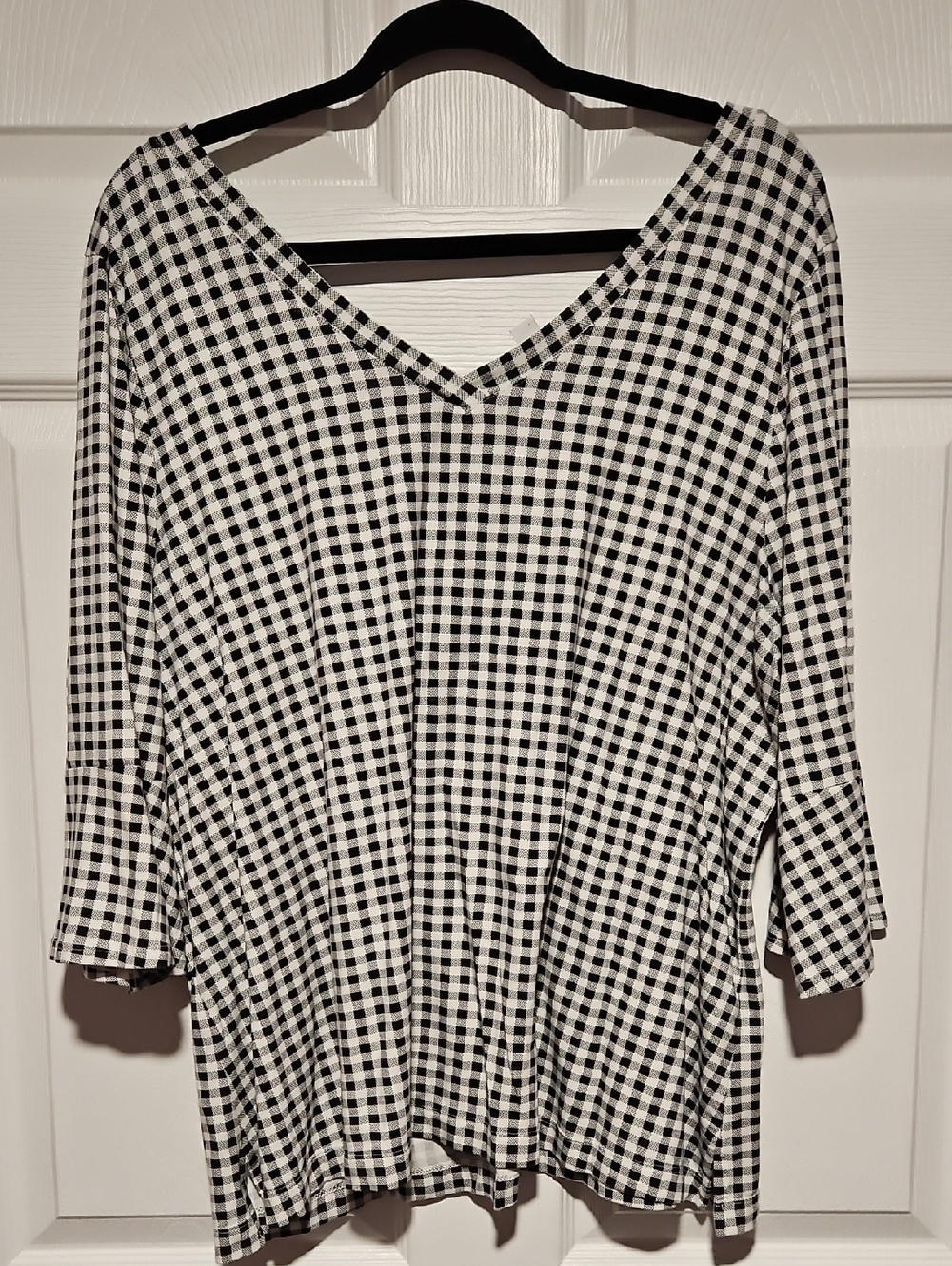 J. Jill Black and White Gingham V-Neck Top